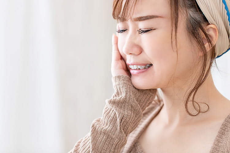 顔と神経の特殊な痛み外来イメージ